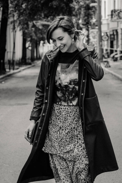 Menina hipster na moda na rua
 - Foto, Imagem