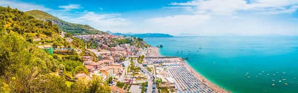 Miasto Vietri Sul Mare, Prowincja Salerno, Kampania, Włochy - Zdjęcie, obraz