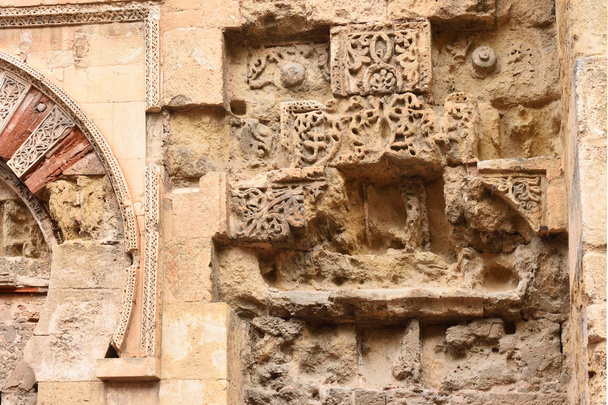 Dveře a fasády Visires o San Esteban, maurské průčelí  - Fotografie, Obrázek