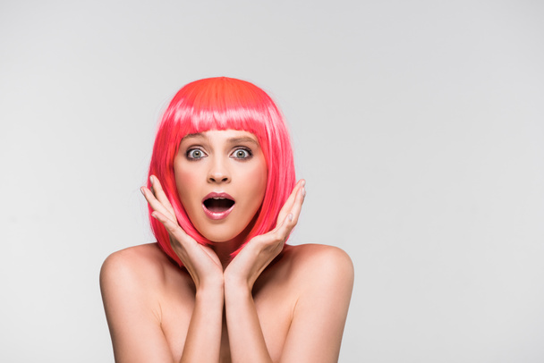 shocked nude girl in pink wig isolated on grey - Fotografie, Obrázek