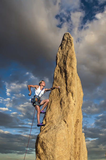 Climber on the edge. - Photo, Image