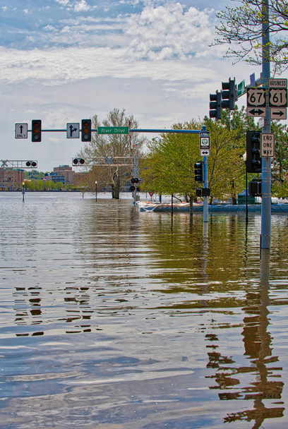 May 5th, 2019, downtown Davenport, Iowa flood. After the levee broke. - Zdjęcie, obraz