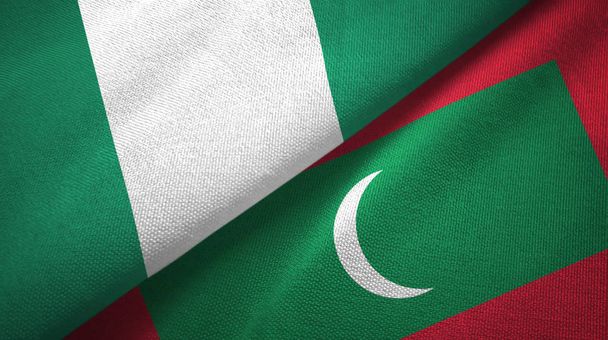 Nigeria y Maldivas dos banderas tela textil, textura de la tela
 - Foto, Imagen