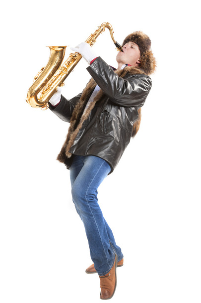 чоловік грає на саксофоні
 - Фото, зображення