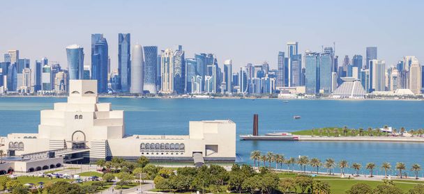 skyline panorámico de Doha
 - Foto, imagen