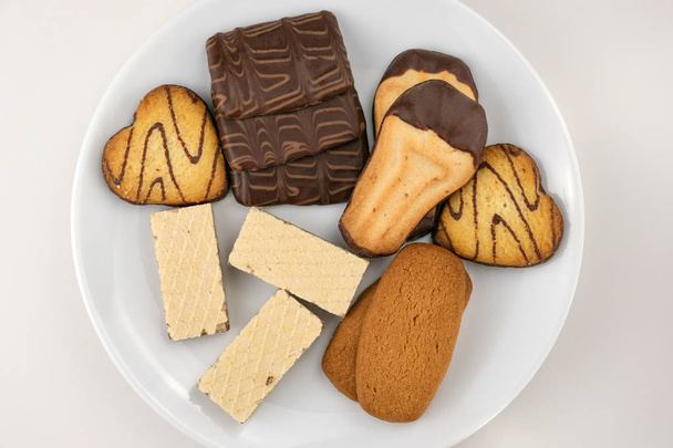 Geassorteerde zandkoekjes deeg koekjes - Foto, afbeelding