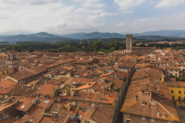 Lucca, Toskana, İtalya'nın mimarisi ve binaları - Fotoğraf, Görsel