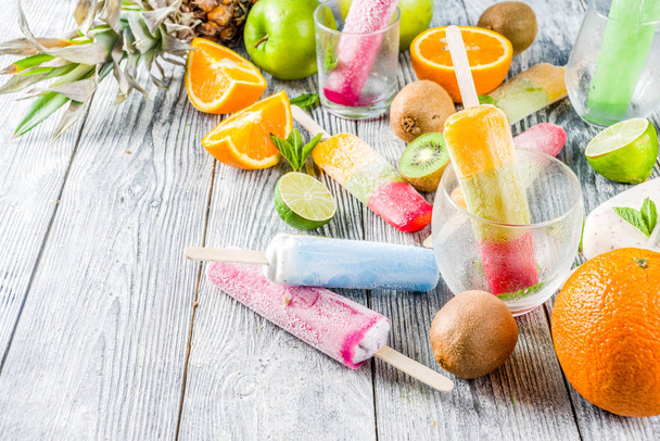 helado de frutas de colores paleta
 - Foto, Imagen