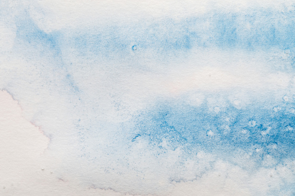 blue colorful watercolor paint spill on white background - Foto, imagen