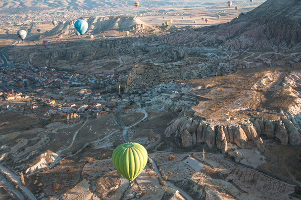  Balloons with passengers in the sky  - Photo, Image