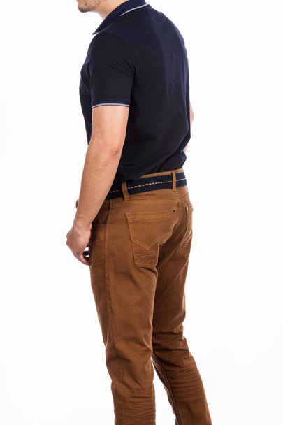 Мужская мода, молодой человек в рубашке и брюках - фото на белом фоне
 - Фото, изображение