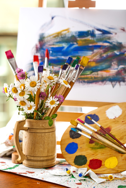 Paints and brushes in the composition - 写真・画像