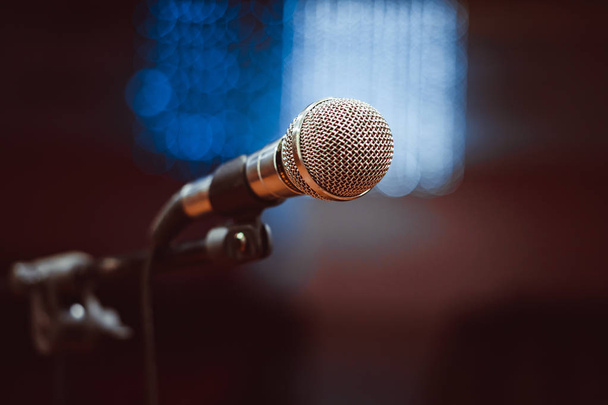 microphones in the concert hall - Фото, изображение