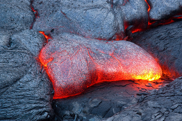 Flujo de lava activa en Hawaii
 - Foto, imagen