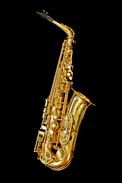 Saxophone isolé sur noir
 - Photo, image