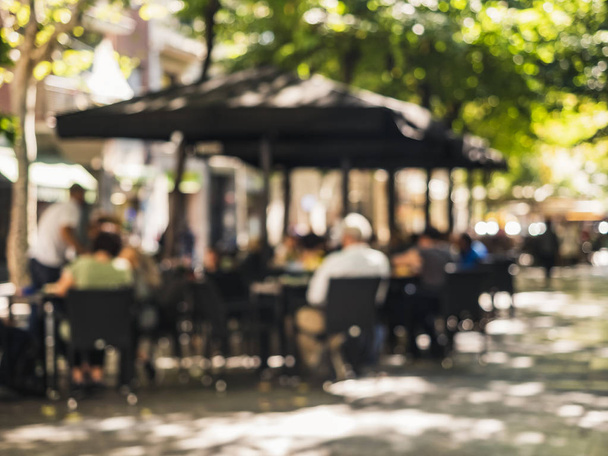 Kodikas kahvila ravintola katu Eurooppa kaupunki Ihmiset elämäntapa ulkona
 - Valokuva, kuva