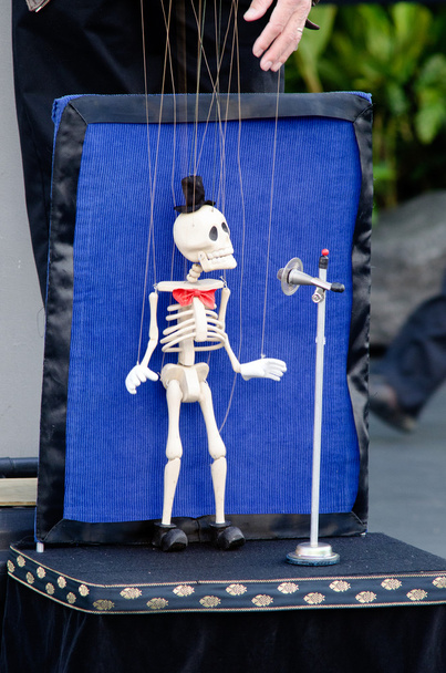 Skeleton poppenspeler - Foto, afbeelding