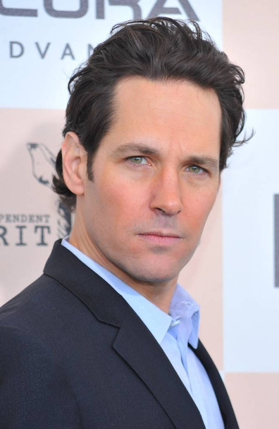 Paul Rudd at arrivals for 2011 Film Independent Spirit Awards - Arrivals Part 1, on the beach, Santa Monica, CA February 26, 2011. Photo By: Gregorio T. Binuya/Everett Collection - Фото, изображение