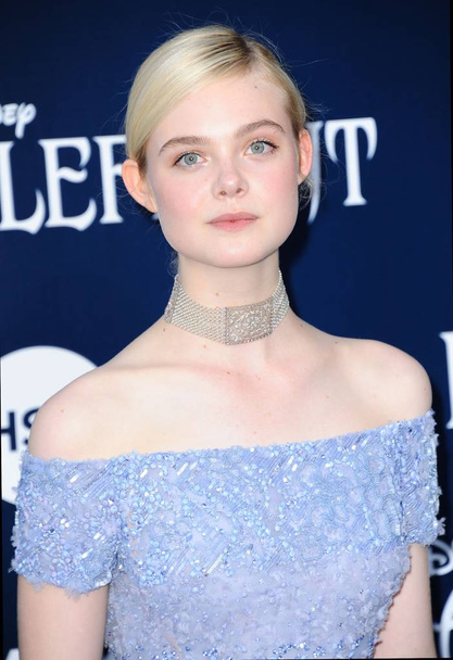 Elle Fanning at arrivals for MALEFICENT Premiere, El Capitan Theatre, Los Angeles, CA May 28, 2014. Photo By: Dee Cercone/Everett Collection - Foto, immagini