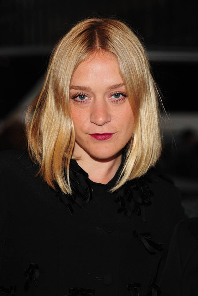 Chloe Sevigny in attendance for Promises, Promises Opening Night on Broadway, Broadway Theatre, New York, NY April 25, 2010. Photo By: Gregorio T. Binuya/Everett Collection - Zdjęcie, obraz