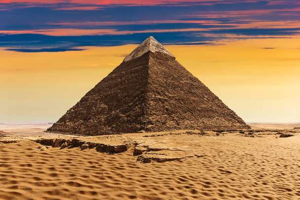 Khafreova pyramida, nádherný výhled na západ slunce - Fotografie, Obrázek