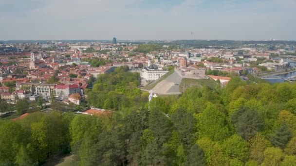 Widok z lotu ptaka na Wileńską Starówkę - Materiał filmowy, wideo