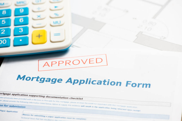 Onaylı mortgage kredisi anlaşması uygulaması. Yakın. - Fotoğraf, Görsel