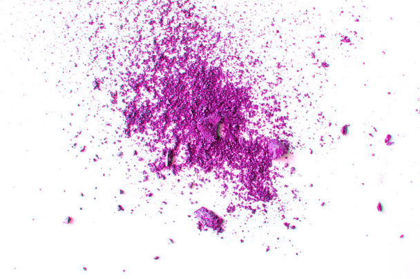 Lilac or purple eyeshadow, scattered crumbs isolated on white background, beauty and makeup concept - Foto, immagini
