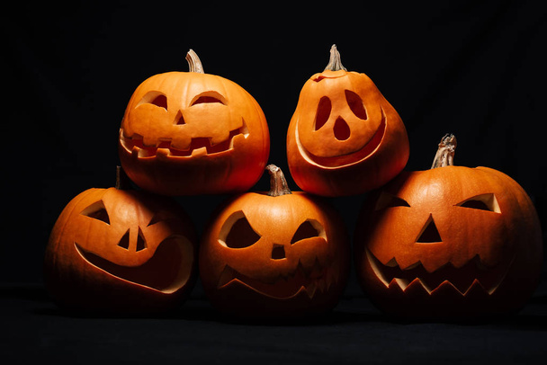 halloween composition with jack-o-lanterns pumpkins - Фото, изображение