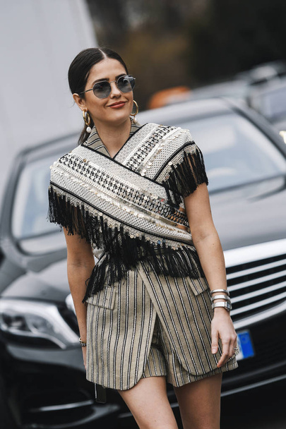 Milan, Italy - February 23, 2019: Street style Outfit after a fashion show during Milan Fashion Week - MFWFW19 - Φωτογραφία, εικόνα
