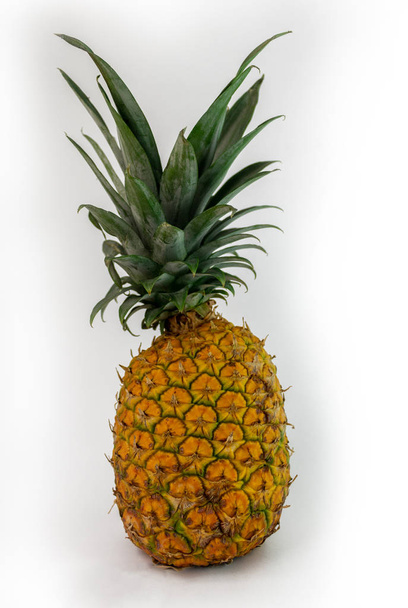 Juicy pineapple isolated on white background - Fotoğraf, Görsel