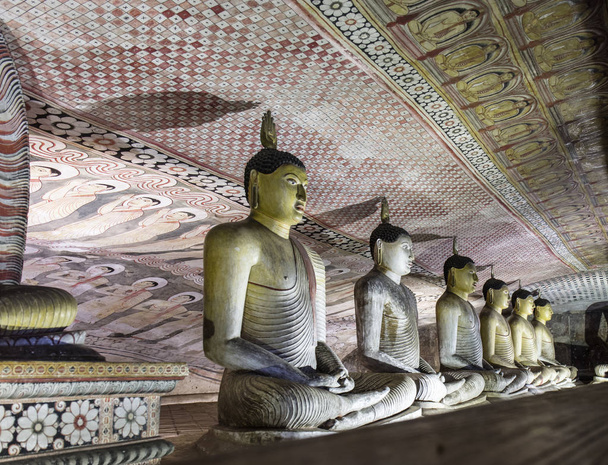 Estatua de Buda, Sri Lanka
 - Foto, imagen