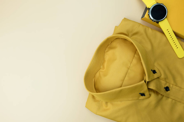 Set of yellow accessories outfits for men  - 写真・画像