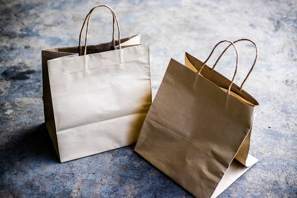 Kraft paper shopping bags - Foto, Imagen
