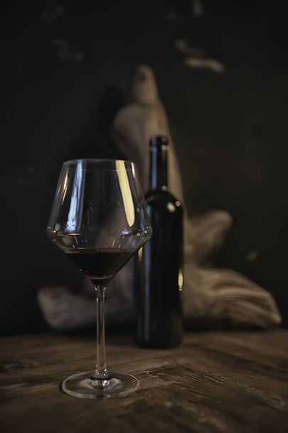 concept alcohol glass / beautiful glass, wine restaurant tasting aged wine - Фото, изображение