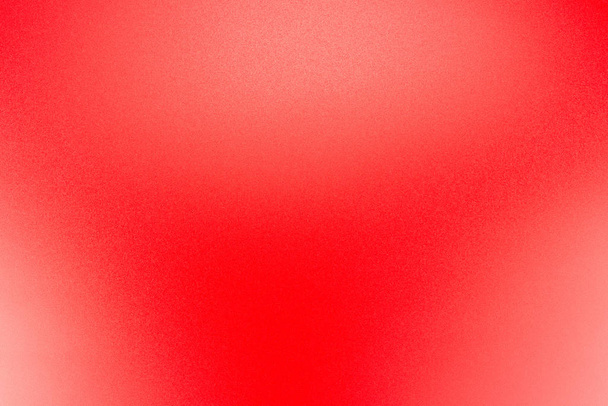 Πραγματική υφή σε φωτεινό, κόκκινο χρώμα που φωτίζεται με ένα ευαίσθητο φως. - Φωτογραφία, εικόνα