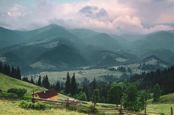 Carpathian mountain landscape - Foto, afbeelding