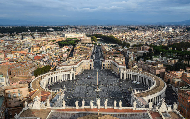 Вид с воздуха на город Ватикан
  - Фото, изображение