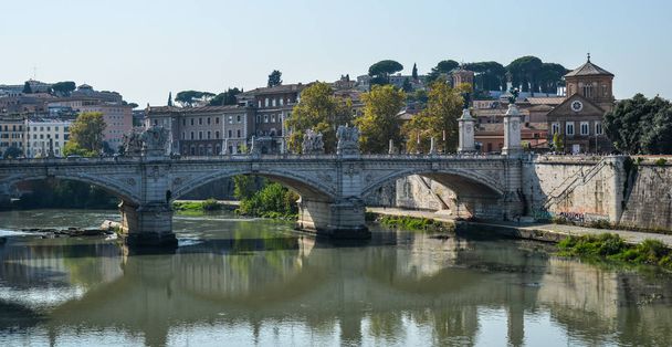 Aelian Bridge or Pons Aelius in Rome, Italy  - Foto, imagen