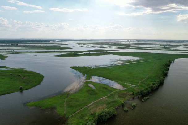 Tulvat Volgan suistossa, Venäjällä
 - Valokuva, kuva
