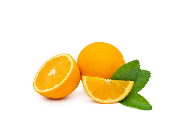 a group of fresh orange fruits with green leaves, isolated on white background with clipping path. fruit product display or montage, studio shot - Foto, Imagen