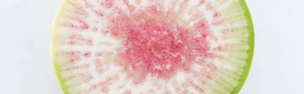 カット生の新鮮なスイカ大根のパノラマショット - 写真・画像