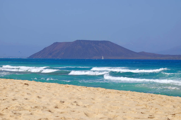 Beach Corralejo on Fuerteventura, Kanári-szigetek. - Fotó, kép