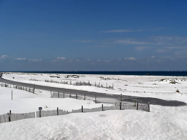 Pensacola Plajı 'nda beyaz kum - Pensacola Sahili, Florida - Fotoğraf, Görsel