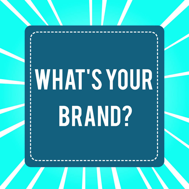 Tekst pisma ręcznego co S Twoje pytanie marki. Pojęcie oznacza pytanie o logo produktu czy to, co komunikujesz. - Zdjęcie, obraz