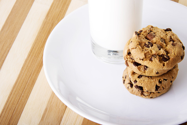 biscuits et lait
 - Photo, image