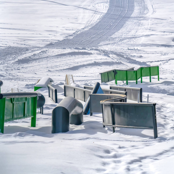Clear Square Attrezzature per lo sci e lo snowboard in una soleggiata località sciistica di Park City
 - Foto, immagini