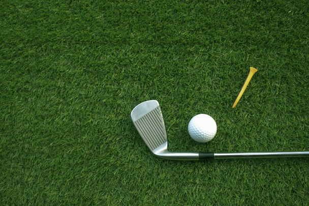 Golf equipment on green grass - Foto, Imagen