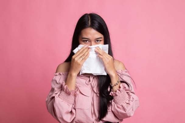 Young Asian woman got sick and flu. - Photo, image