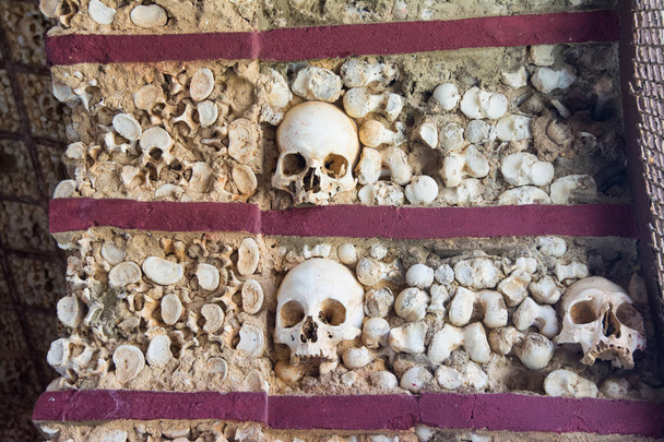 "Το διάσημο παρεκκλήσι των οστών, φάρο, Αλγά. Πορτογαλία - Φωτογραφία, εικόνα